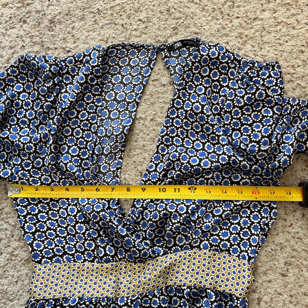 ZARA GEOMETRIC PRINT  Long Sleeves V Neck Open Back Scarf JUMPSUIT Lightweight M - Picture 4 of 11